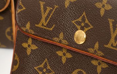 Louis VUITTON - Paris
Set of four 