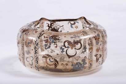 Émile GALLÉ (1846-1904)
Grande coupe de forme...