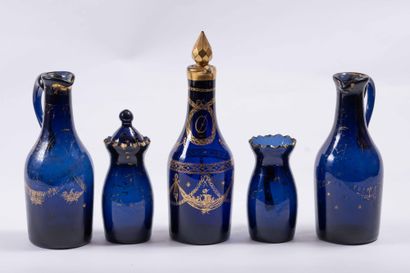 Verre de Bristol, fin XVIIIe
Lot d'une carafe,...