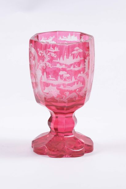 Cristal de Bohème
Verre en forme de calice...