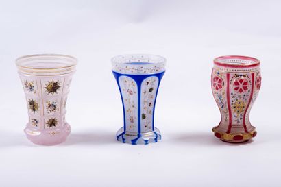 Cristal de Bohème
Trois verres en overlay...