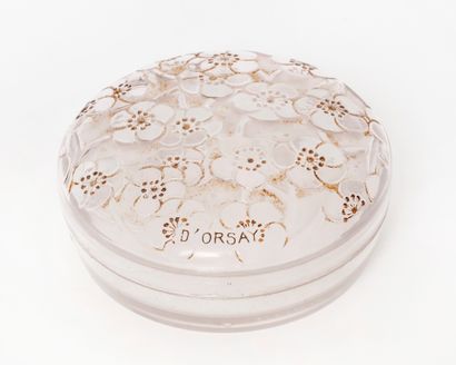 René LALIQUE (1860-1945)
Boite poudrier de...