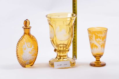 Cristal de Bohème
Flacon et deux verres en...