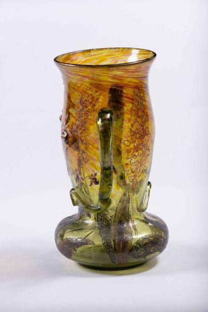 Émile GALLÉ (1846-1904)
Vase à anses travaillées...