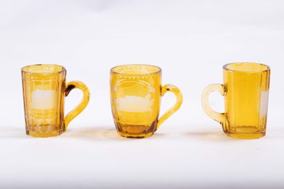 Cristal de Bohème
Deux gobelets et une tasse...