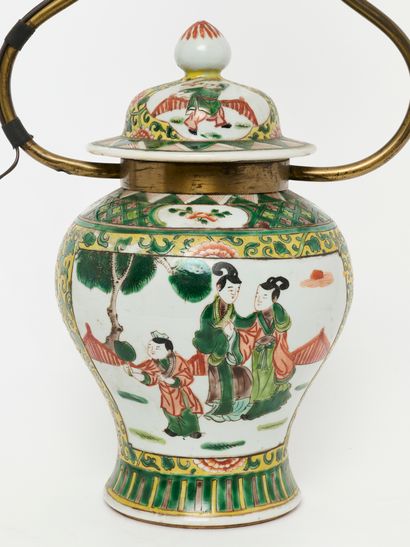 China - Green family.
Lamp-mounted vase decorated...