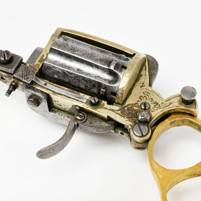 Louis DOLNE - Liège 1860-1870
Apache