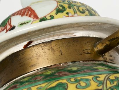 China - Green family.
Lamp-mounted vase decorated...