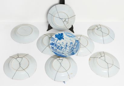 Makkum, XVIIIe/XIXe dans le style de Delft
8...