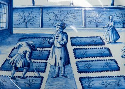 Makkum, XVIIIe/XIXe dans le style de Delft
8...