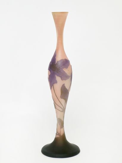 Émile GALLÉ (1846-1904)
Tapered vase in multi-layered...