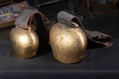 Suisse - Lot de deux cloches de vache - Sonnailles...