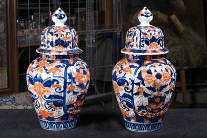 Porcelaine Imari
Paire de vase couvert. H....