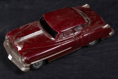 Voiture miniature Cadillac Sedan 1950 Bordeaux...