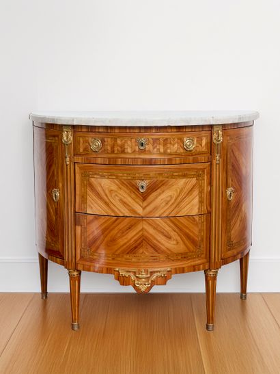 Epoque Louis XVI - Estampille J.Dahlmann
Commode...