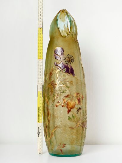 Emile GALLE (1846-1904)
Grand vase fuselé...