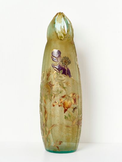 Emile GALLE (1846-1904)
Grand vase fuselé...