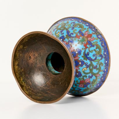 Chine XVIIIe , époque Qianlong- Email Cloisonné.
Rince-pinceau...