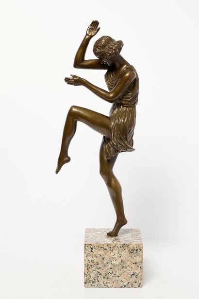 Art déco
Danseuse. Bronze. Non visible à...