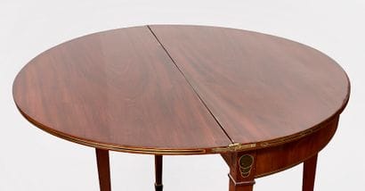 Epoque Consulat - Chapuis, sans estampille
Table...