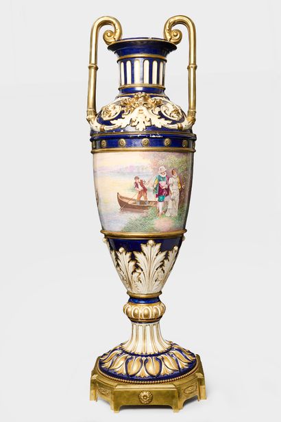 Paris - Lucot et d'après un modèle de vase...