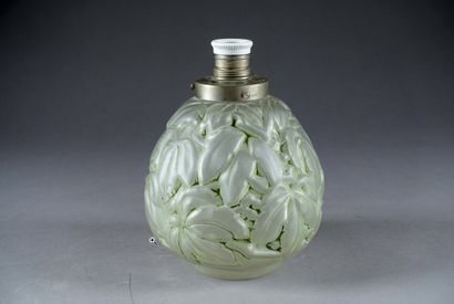 France - Art déco
Vase piriforme en verre...