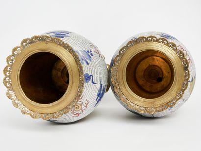 China, late Qing dynasty—Cloisonné enamel
Pair...