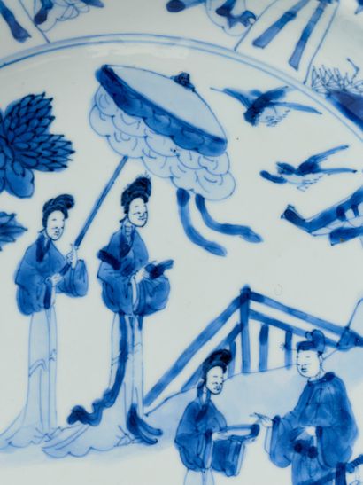 China - Kangxi Period
Large blue-and-white...