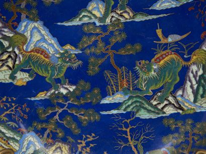 Early Republic-era China - Cloisonné Enamel
Pair...
