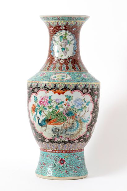 China, 20th century
Large polychrome porcelain...