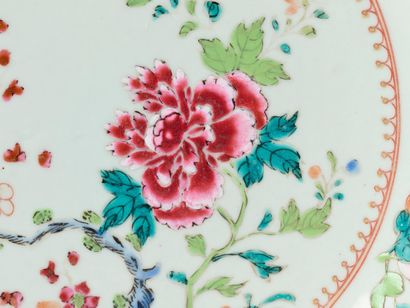 Chine XVIIIe
Bowl with floral decoration...