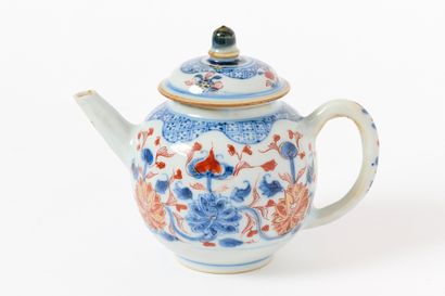 18th-century China
Two porcelain teapots...