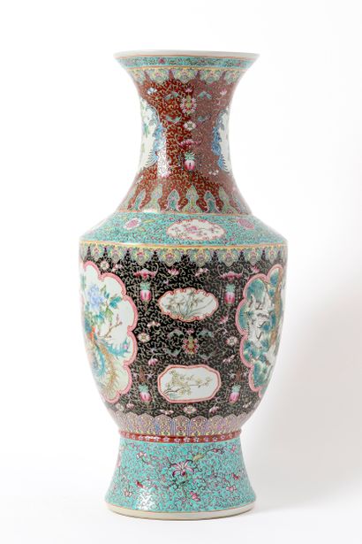 China, 20th century
Large polychrome porcelain...