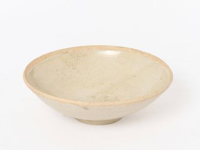 China - Qingbai Porcelain in the Song Style
Archaic...