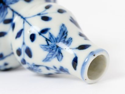 China, early Mingo period
Small blue-and-white...