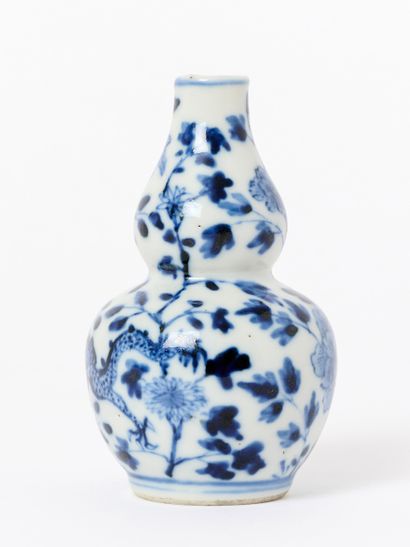 China, early Mingo period
Small blue-and-white...