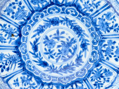 China - Kangxi Period
Pair of blue-and-white...