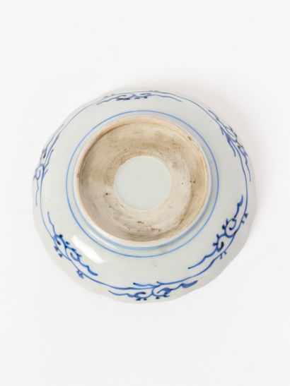 Japan
Blue-and-white porcelain saucer. Diameter:...