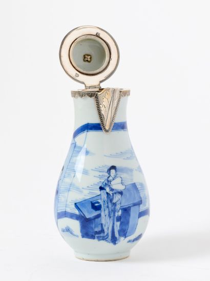 China - Kangxi Period
Blue-and-white porcelain...