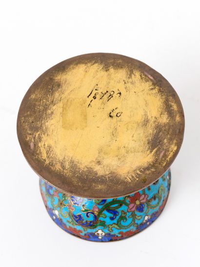China, 18th century, Qianlong period—Cloisonné...