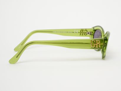 Georges RECH
Lunettes de soleil.