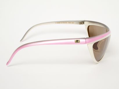 Courrèges - Paris
Lunettes de soleil. Sans...