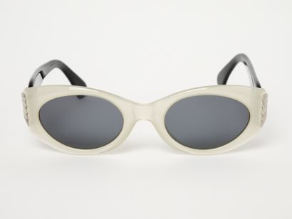 VENTURA
Lunettes de soleil.