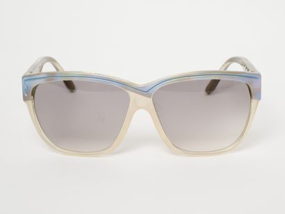 Courrèges - Paris
Lunettes de soleil. Sans...
