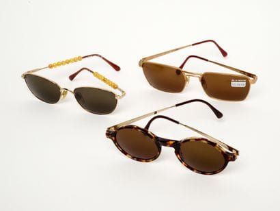 OLIVER
Trois paires de lunettes de solei...