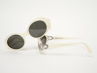 LES COPAINS
Deux paires de lunettes de s...