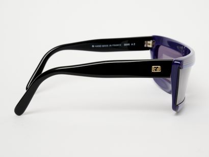 Courrèges - Paris
Lunettes de soleil. Sans...
