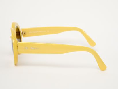 LES COPAINS
Lunettes de soleil.