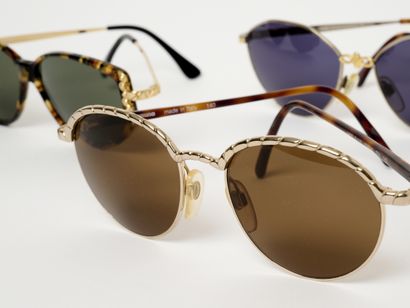 MIMMINA
Trois paires de lunettes de sole...