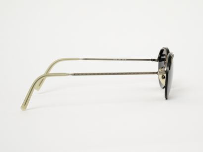 TRUSSARDI
Lunettes de soleil.